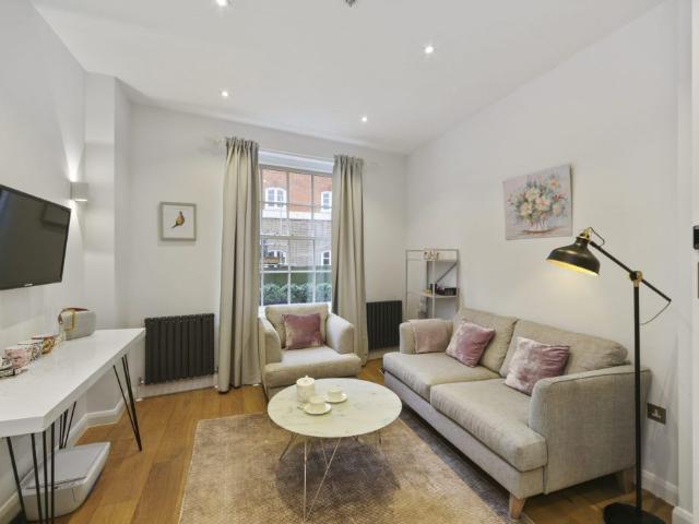 Apartment for rent in Chelsea, Greater London