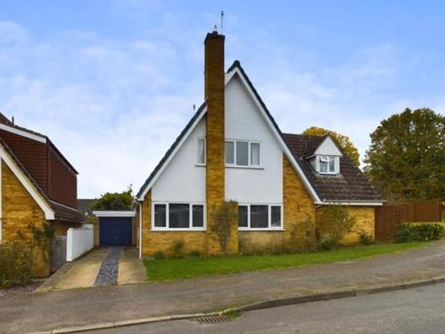 House for sale in Northampton, Northamptonshire