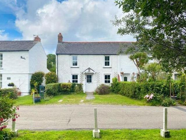 House for sale in Hayle, Cornwall