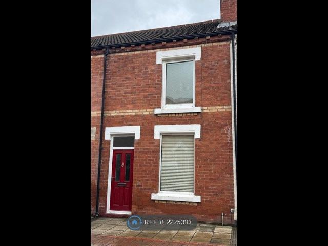 House for rent in Cutsyke, Castleford