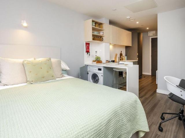 Studio for rent in Highfields, Old Wharf