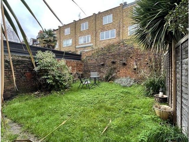Apartment for rent in London Borough of Hounslow, Greater London