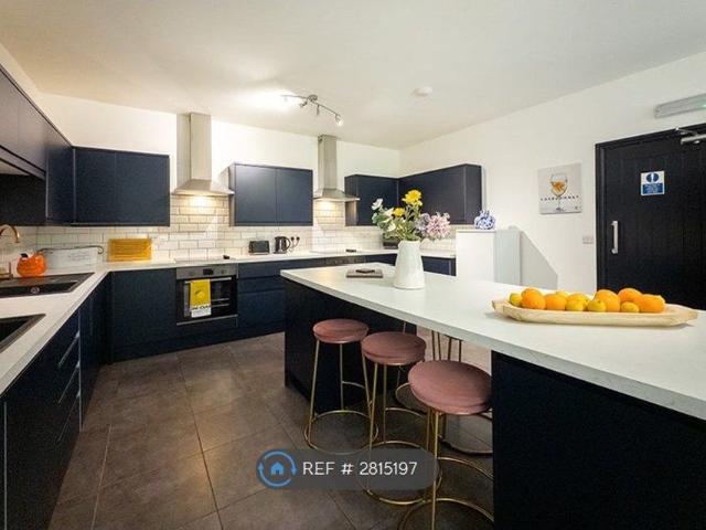 Room for rent in Stoke, Stoke-on-Trent