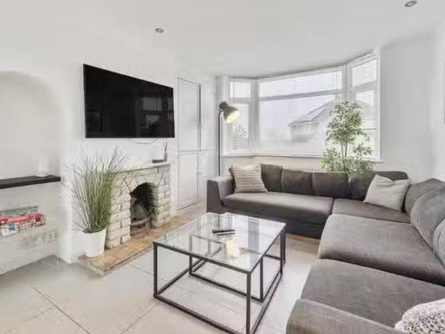Apartment for rent in Lye Valley, The Slade