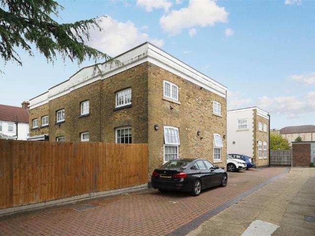 Apartment for rent in South Woodford, Greater London