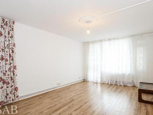 House for rent in London Borough of Hounslow, Greater London