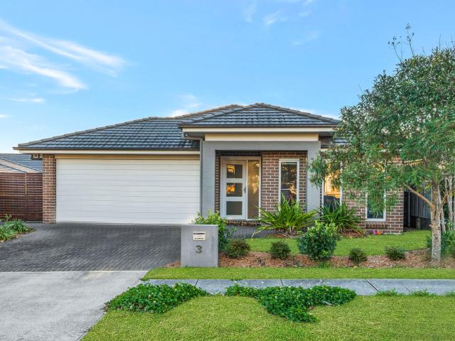 House for rent in Gledswood Hills, Sydney