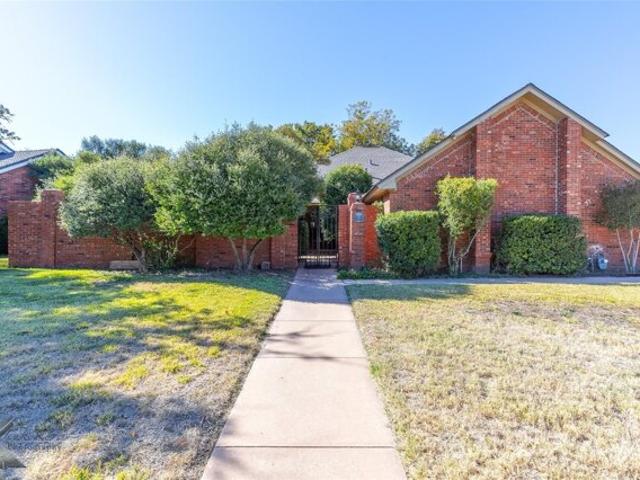 House for sale in Taylor, Texas