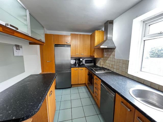 Apartment for rent in Southfields, Greater London