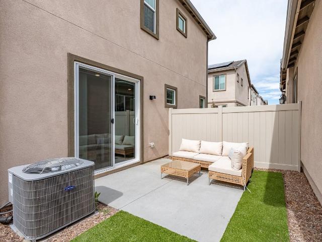 Apartment for rent in Fontana, San Bernardino County