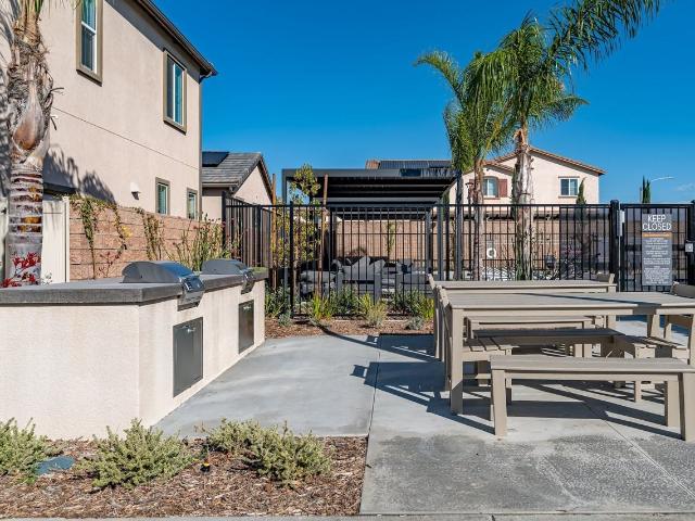 Apartment for rent in Fontana, California