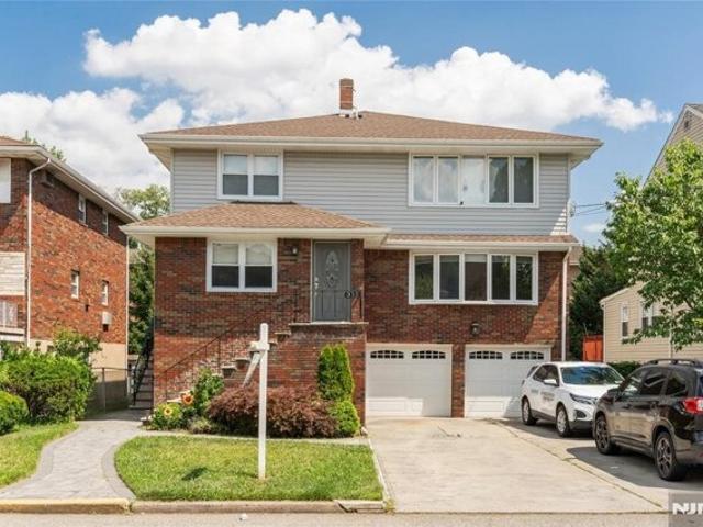 House for sale in Palisades Park, New Jersey