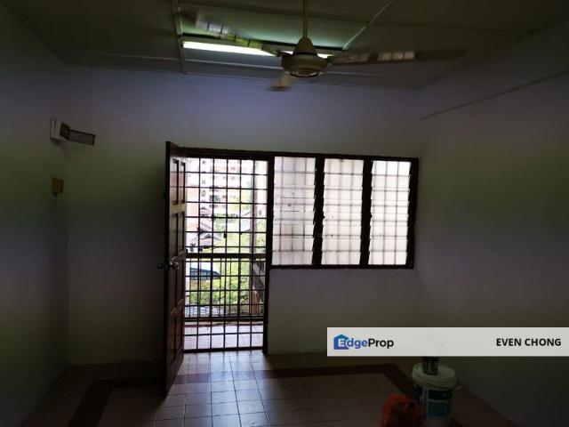 Flat for sale in Kajang, Langat