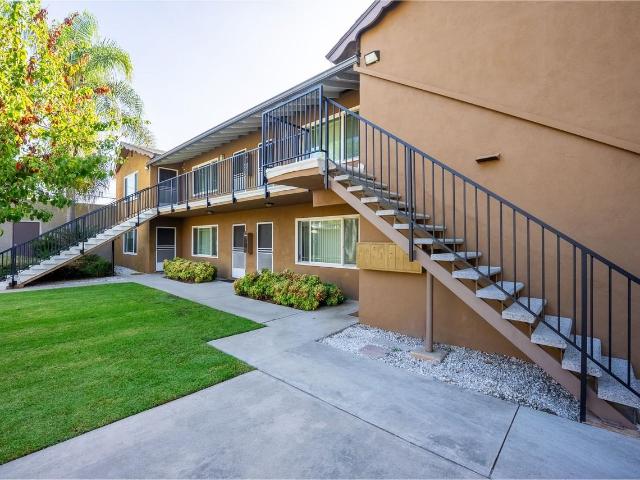 Apartment for rent in Fullerton, California