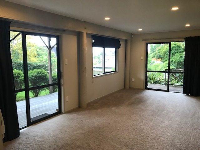 Apartment for rent in Oratia