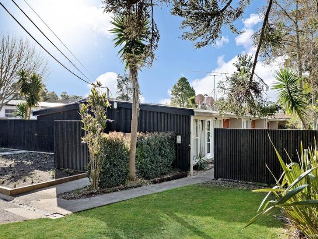 Apartment for rent in Oratia