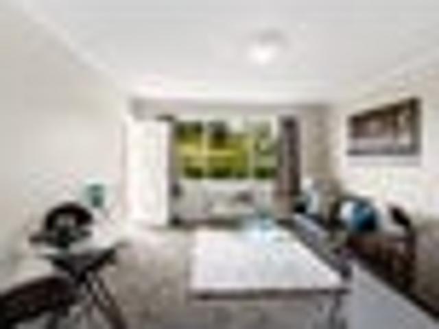 Apartment for rent in Kelston, Oroua County