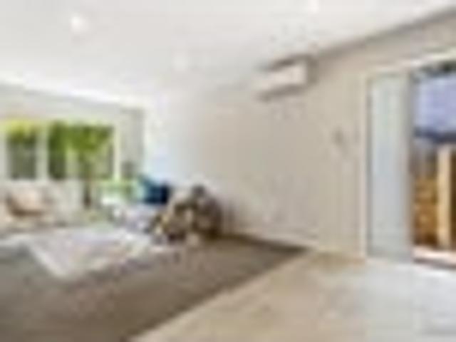 House for rent in Oratia, Oroua County