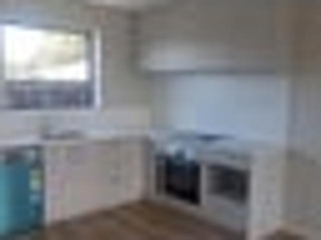 Townhouse for rent in Kelston, Oroua County