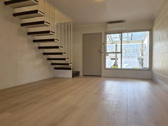 House for rent in Oratia