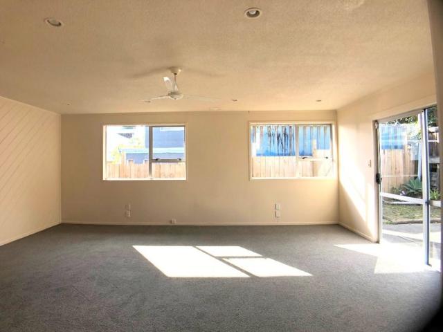 House for rent in Oratia