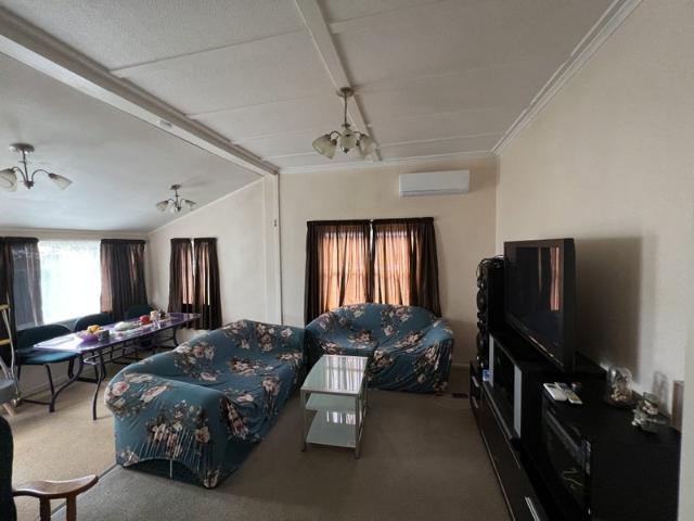 House for rent in Oratia, Oroua County