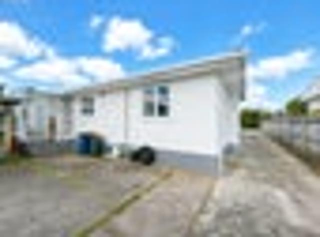 House for rent in Oratia, Oroua County