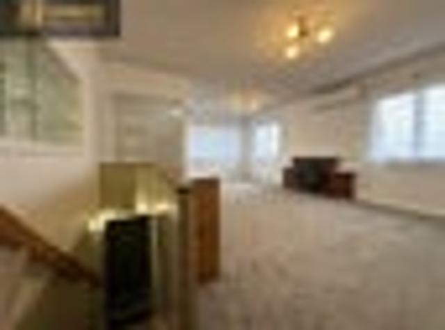 House for rent in Oratia