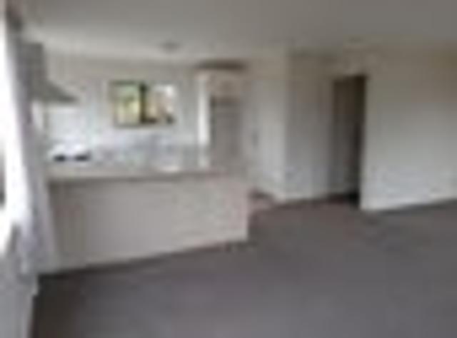 House for rent in Oratia, Oroua County