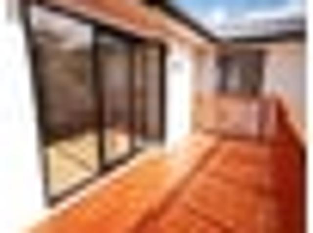 House for rent in Oratia, Oroua County