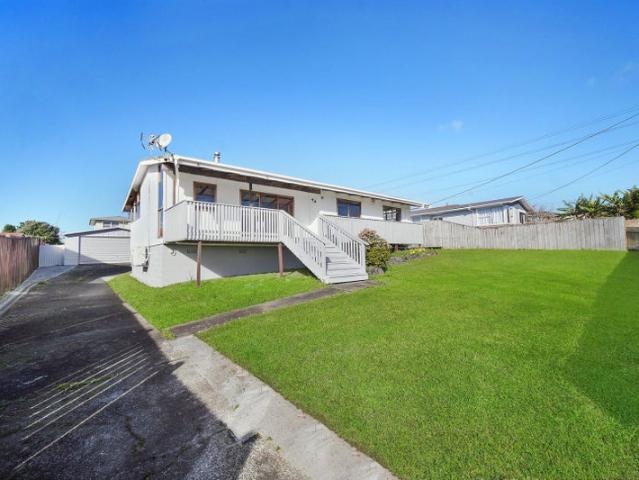 House for rent in Oratia