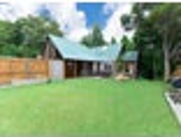 House for rent in Oratia