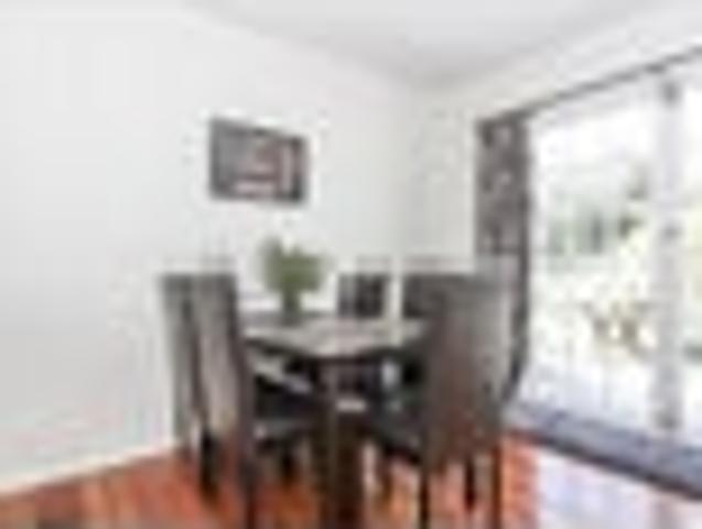 House for rent in Oratia