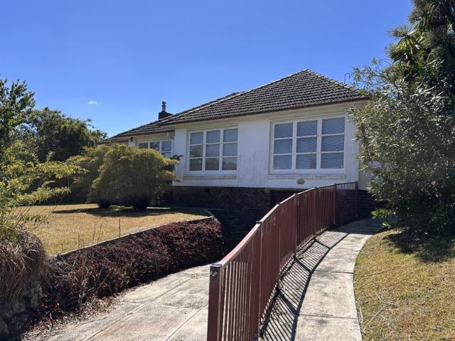 House for rent in Oratia