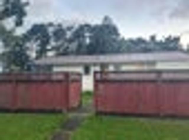 House for rent in Oratia