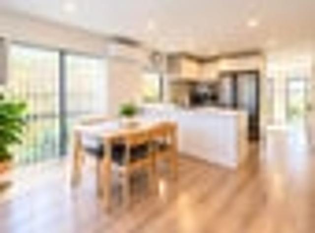 Townhouse for rent in Point England, Maungakiekie-Tāmaki