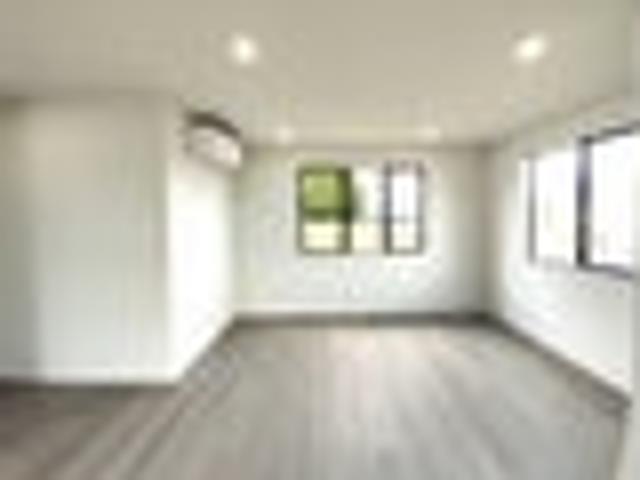 Townhouse for rent in Glen Innes