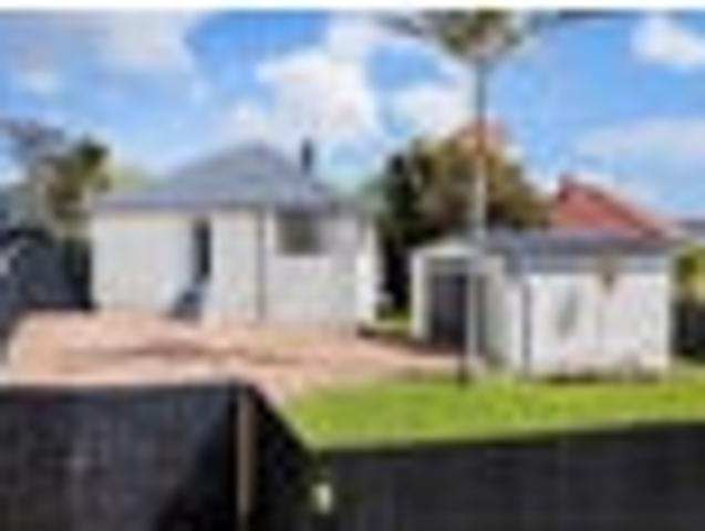 House for sale in Glen Innes, Maungakiekie-Tāmaki
