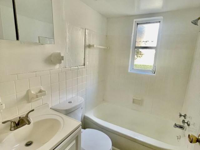 Apartment for rent in Roselawn, Ohio