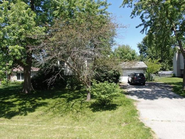 House for sale in Crown Point, Indiana