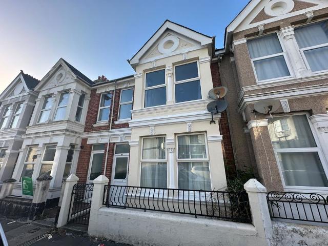 Apartment for rent in Pennycomequick, Plymouth