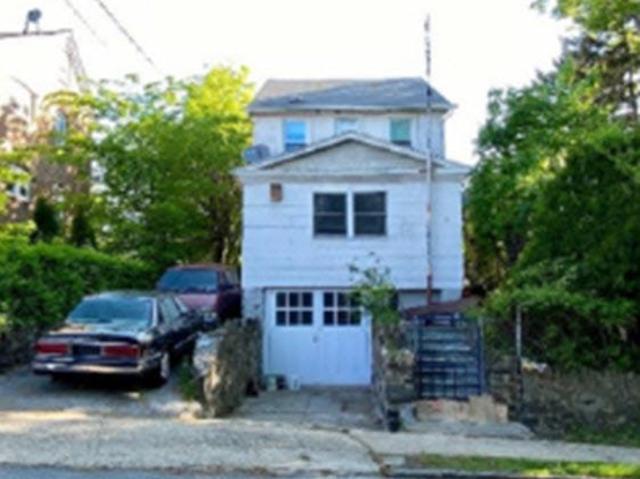 House for sale in Glenwood, New York