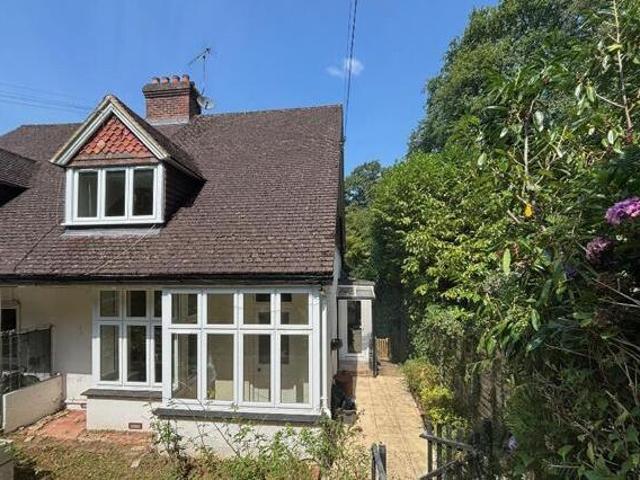 House for sale in Fole, Surrey