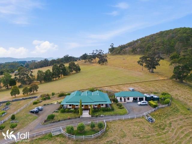 House for sale in Glaziers Bay, Tasmania