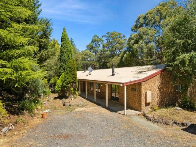 House for sale in Woodend, Shire of Macedon Ranges
