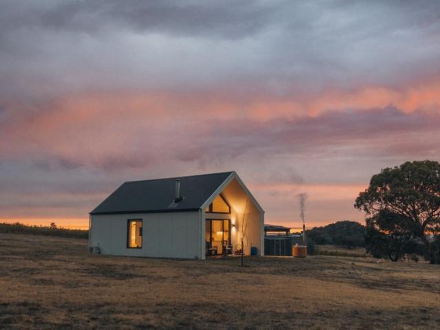 Townhouse for sale in Everton Upper, Victoria