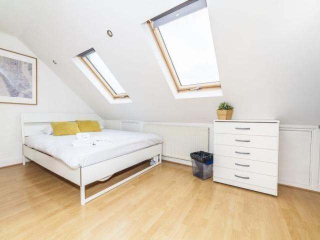 Room for rent in Summerstown, Upper Tooting