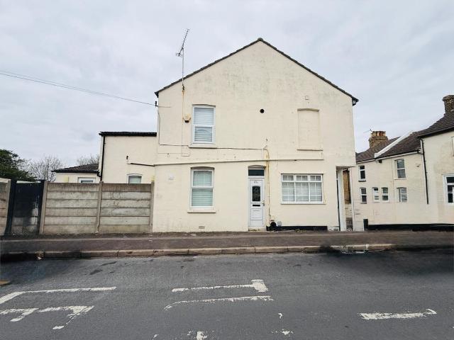 House for rent in Luton, Chatham