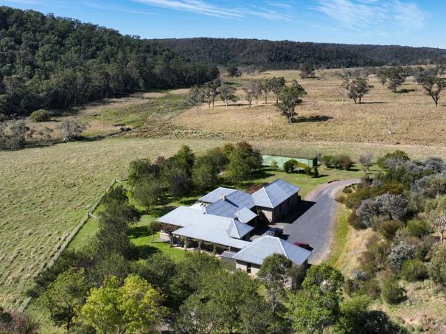 Cottage for sale in Canyonleigh, New South Wales
