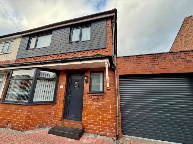 Apartment for rent in Burnage, Manchester